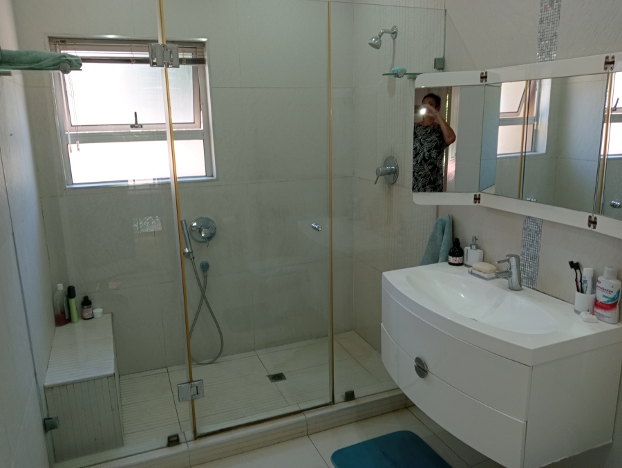 6 Bedroom Property for Sale in Vanes Estate Eastern Cape